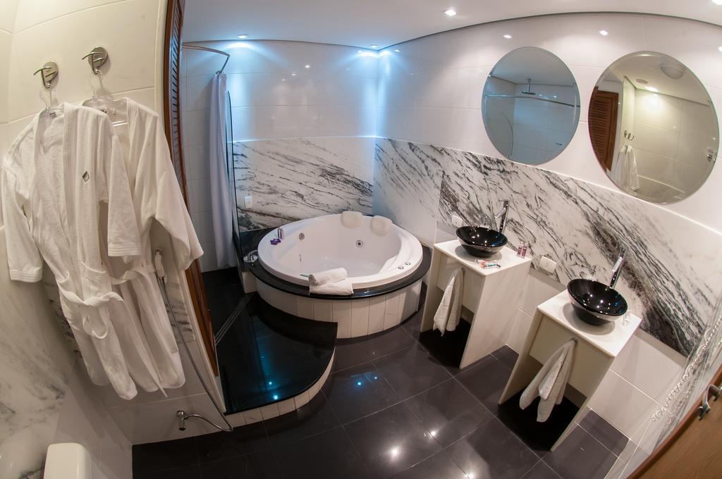 Hotel Jacques Georges Tower Pelotas Exterior foto