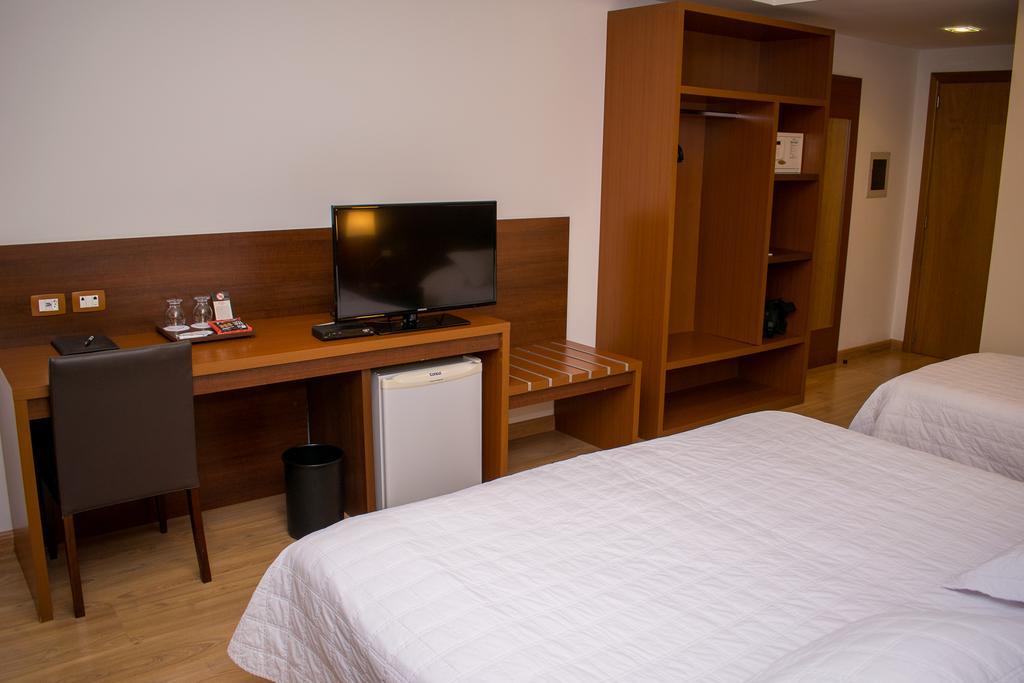 Hotel Jacques Georges Tower Pelotas Exterior foto