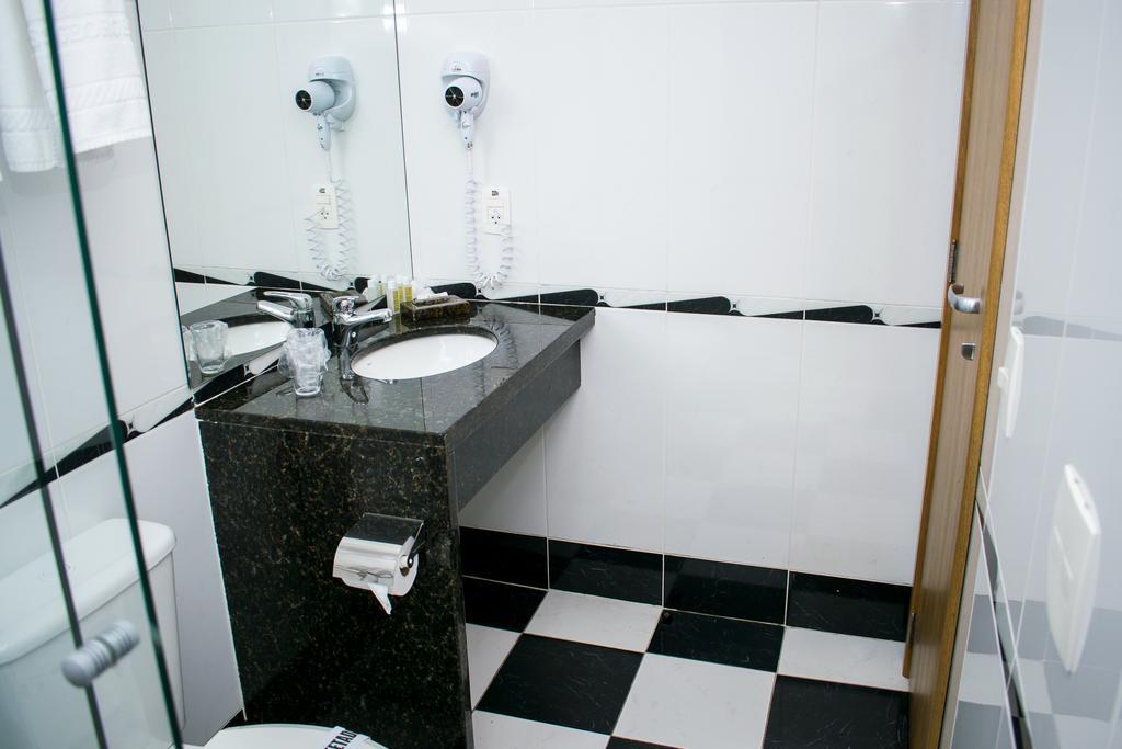 Hotel Jacques Georges Tower Pelotas Exterior foto