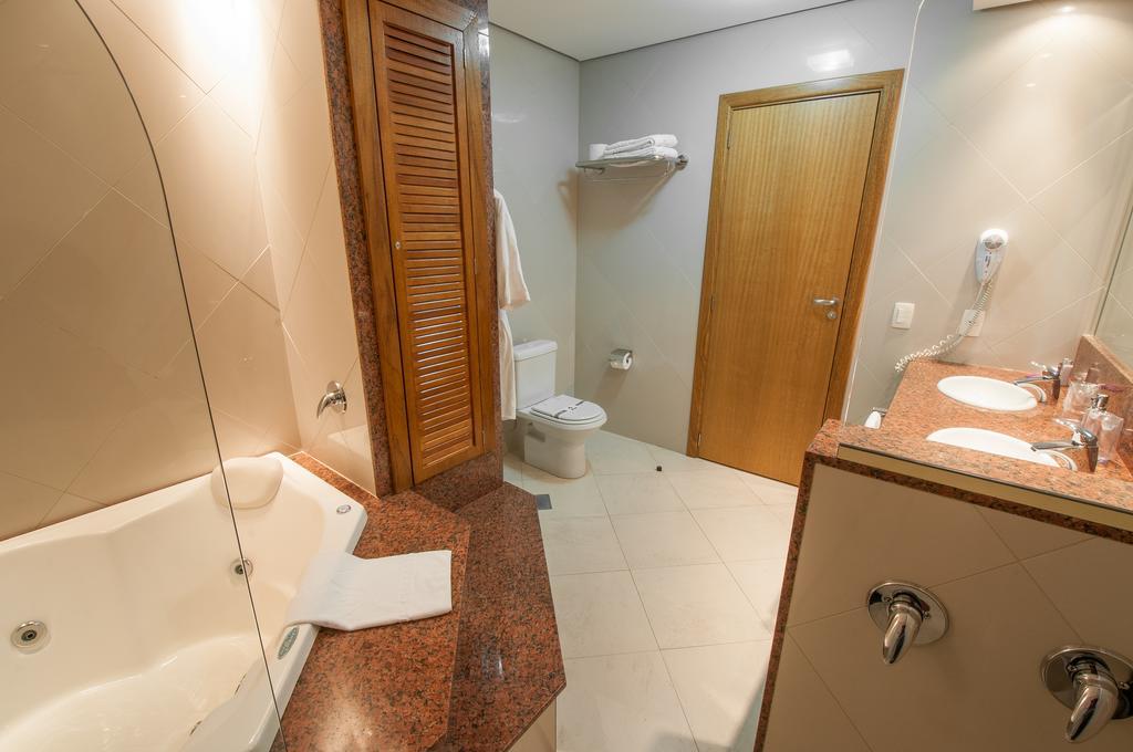 Hotel Jacques Georges Tower Pelotas Exterior foto