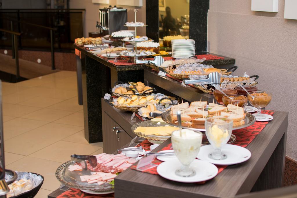 Hotel Jacques Georges Tower Pelotas Exterior foto