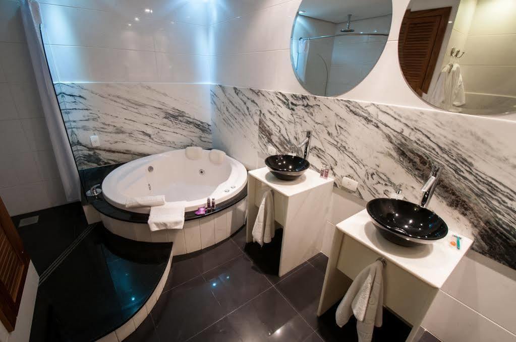 Hotel Jacques Georges Tower Pelotas Exterior foto